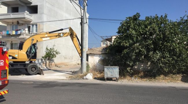 İmar planında yolda kalan binalar yıkıldı 