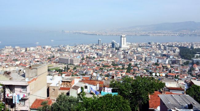 İzmir’de Konut Fiyatlarında Düşüş Başladı 